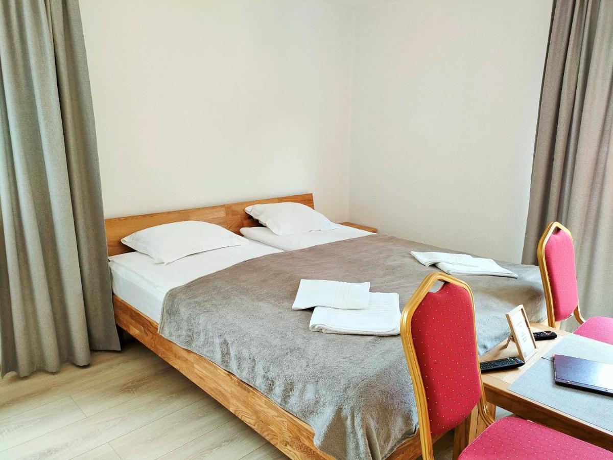 Am Berg Hotel-Restaurant هرتسبرغ آم هارتس المظهر الخارجي الصورة